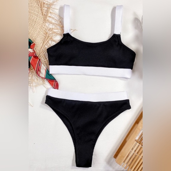 Color Block Scoop Neck Bikini Set - Picture 5 of 12